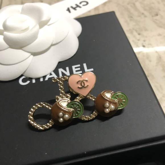 CHANEL Other - Chanel Limited Cuba Collection Brooch Pin